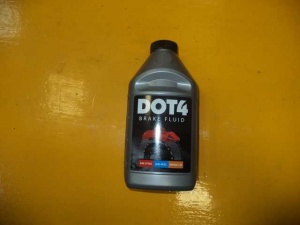 Тормозная жидкость "РосДот-4" 455г